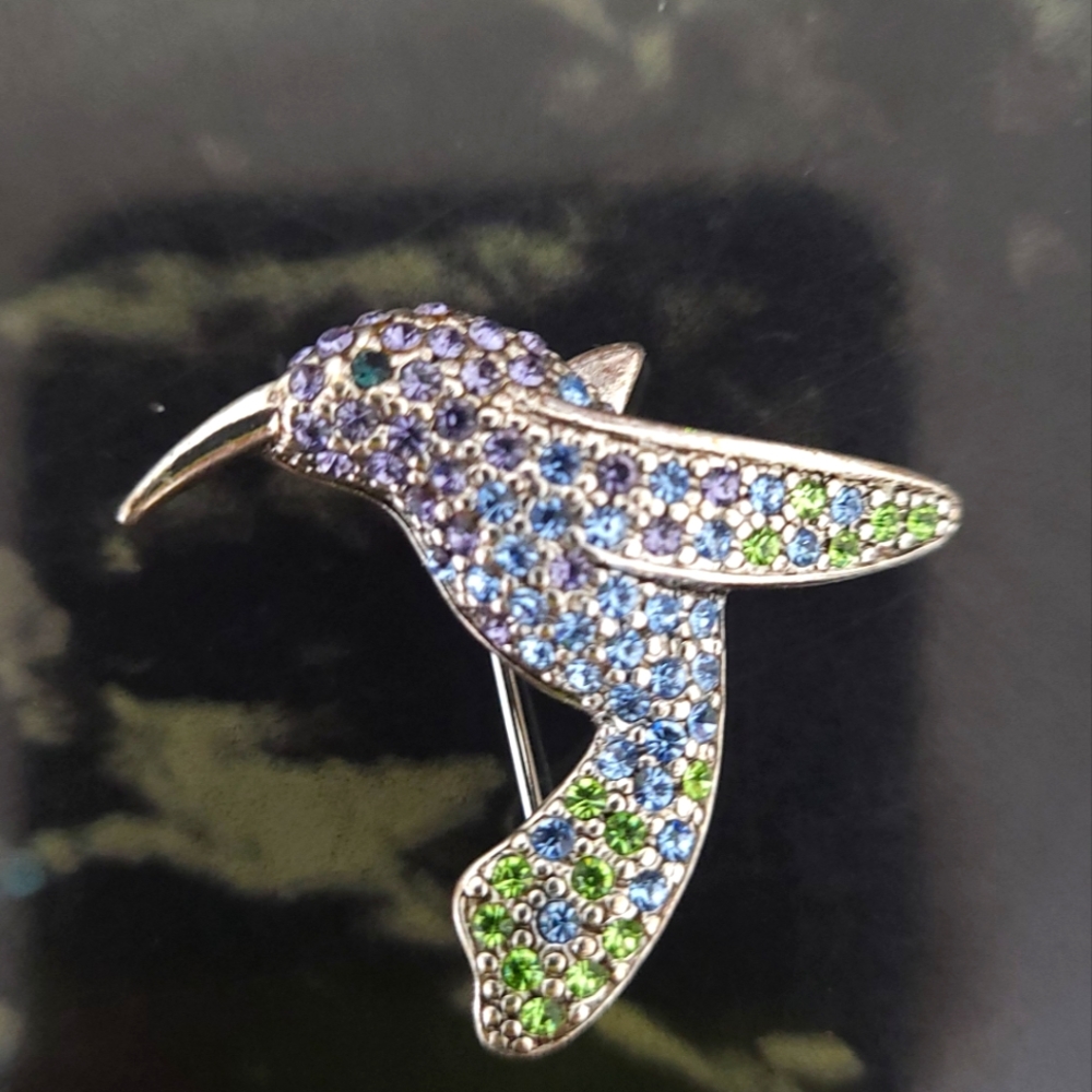 Crystal hummingbird